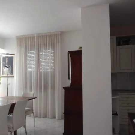 - Pesciolino Oro Sirolo